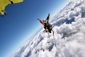 爱游戏全站注册-NBA新秀状元初登场展现天赋,nba状元秀名单