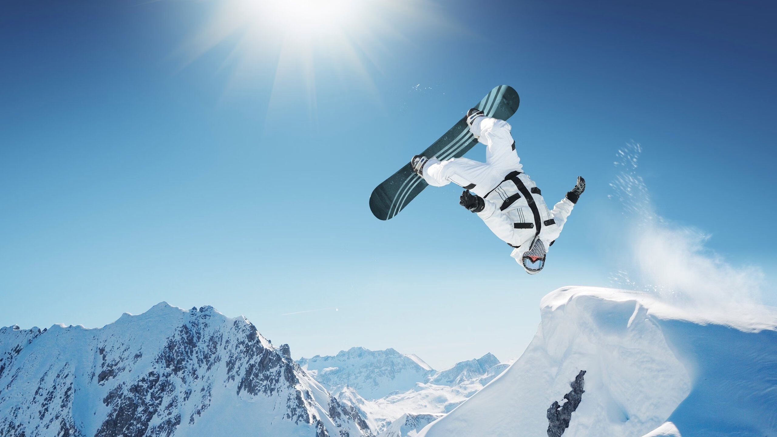 AYX SPORTS-亚洲足球预选赛战况激烈，多个队伍提前出线，2022年亚洲足球预选赛